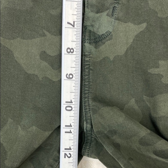 American Eagle Curvy Super Hi-rise Jeggings in Green Camo Size 4 Regular - Picture 6 of 12